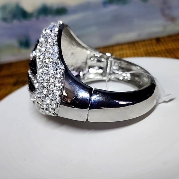 Vintage Chunky Hinge / Clamper Dome Bracelet with Black Clear Crystal … - Picture 4 of 8